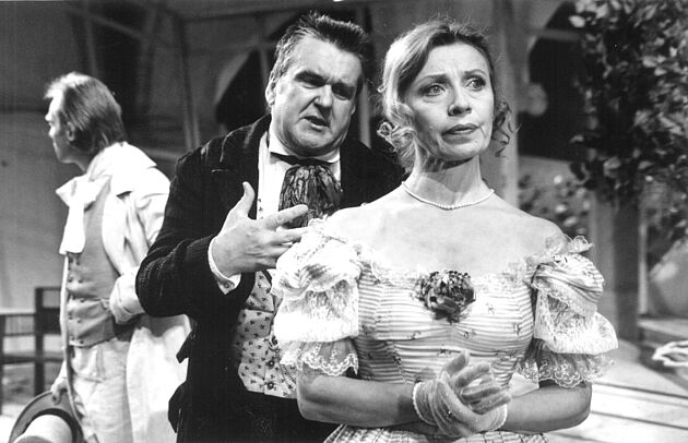 DAS MÄDL AUS DER VORSTADT - Winter, Pikl, Schüsseleder 