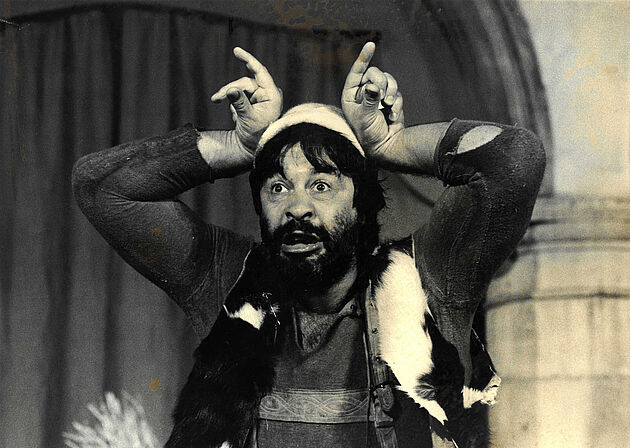 JEPPE VOM BERG - Alexander Grill